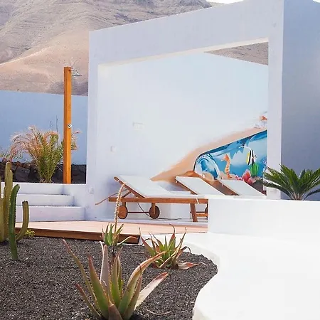 Deluxe Villa Famara
